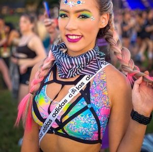 FRW Top Chromatix Strappy Sports Bra